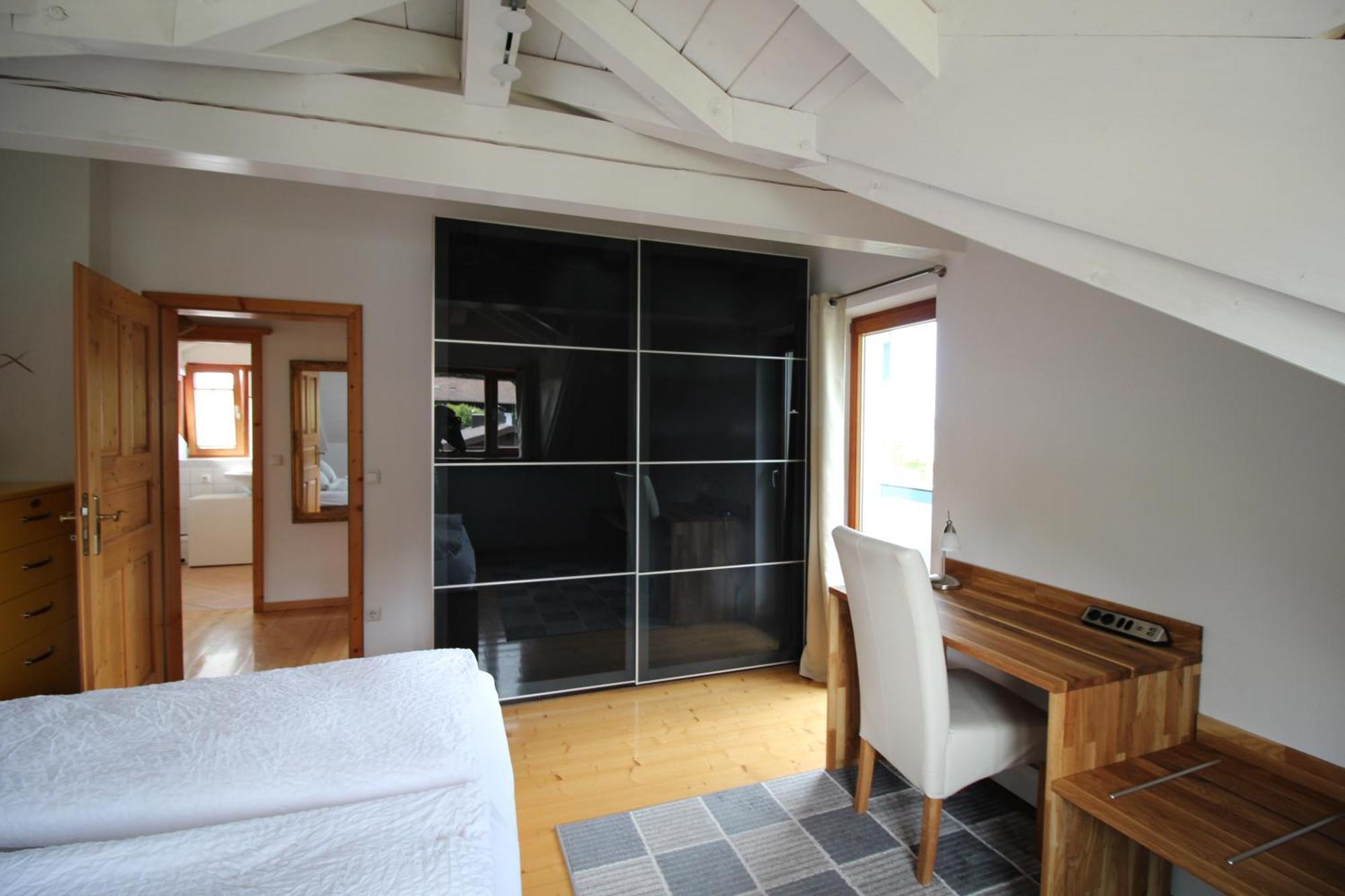 Ferienwohnung Bernau Бернау ам Кимзе Екстериор снимка